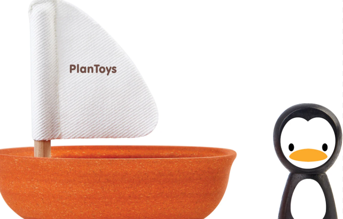 Sailing Penguin - Plan Toys