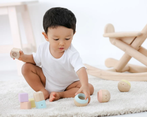 Set tentetieso Colores Calidos - Plan Toys