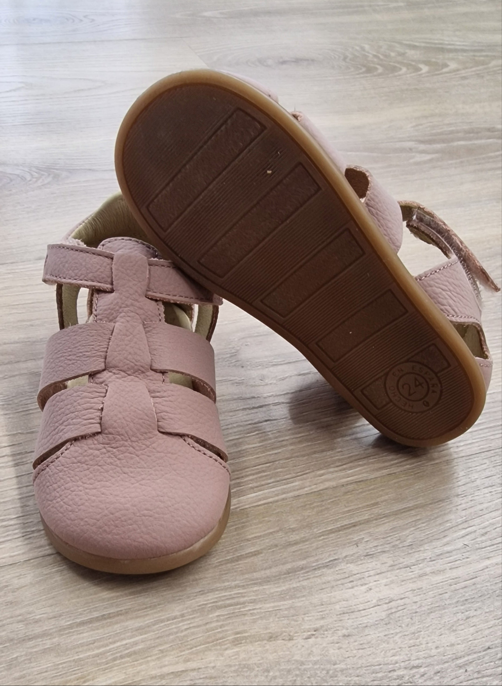 Sandalia Dinoflexi Lavanda pinK Puntera Cerrada Piso H Barefoot - Flexi Nens