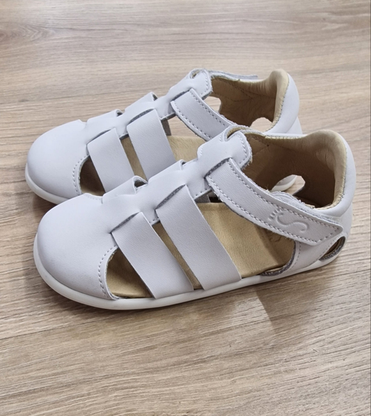 Sandalia Salvaje Blanco Puntera Cerrada Piso H Barefoot - Flexi Nens