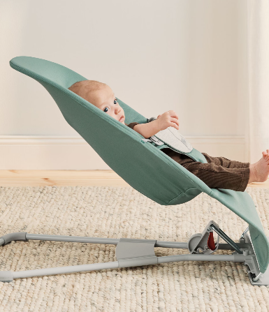Hamaca Balance Soft Light Sage Woven Jersey - BabyBjörn