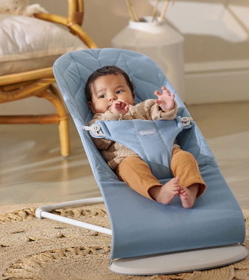 Hamaca Bliss Azul Acolchado Petalo Cotton - BabyBjörn