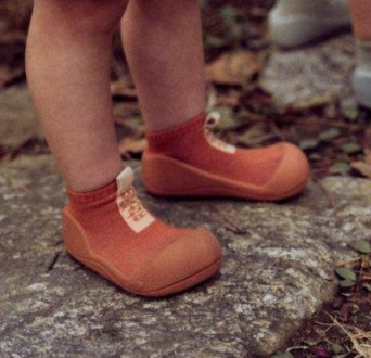Calzado Strap Bric Talla 21,5 - Attipas