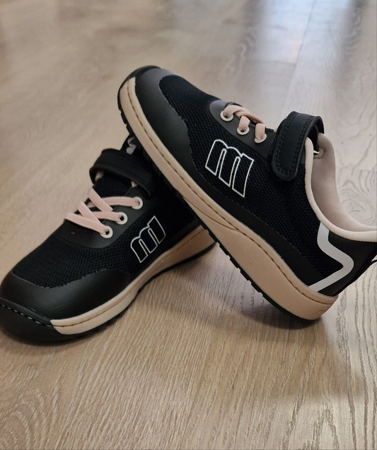 Free Tup Negro / Town Negro Vegano - Mustang