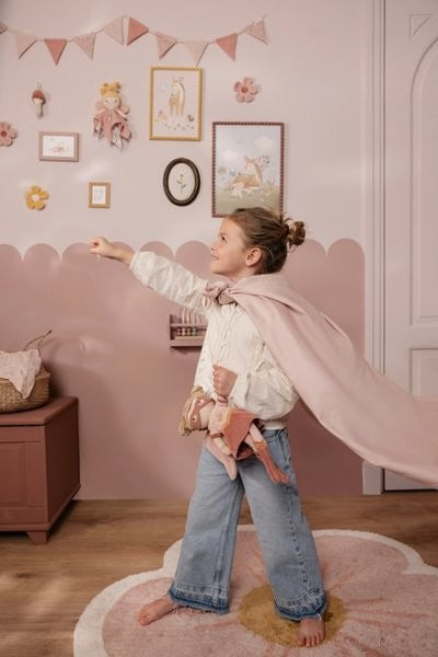 Rosa Superheroína Muñeca Blandita - Little Dutch