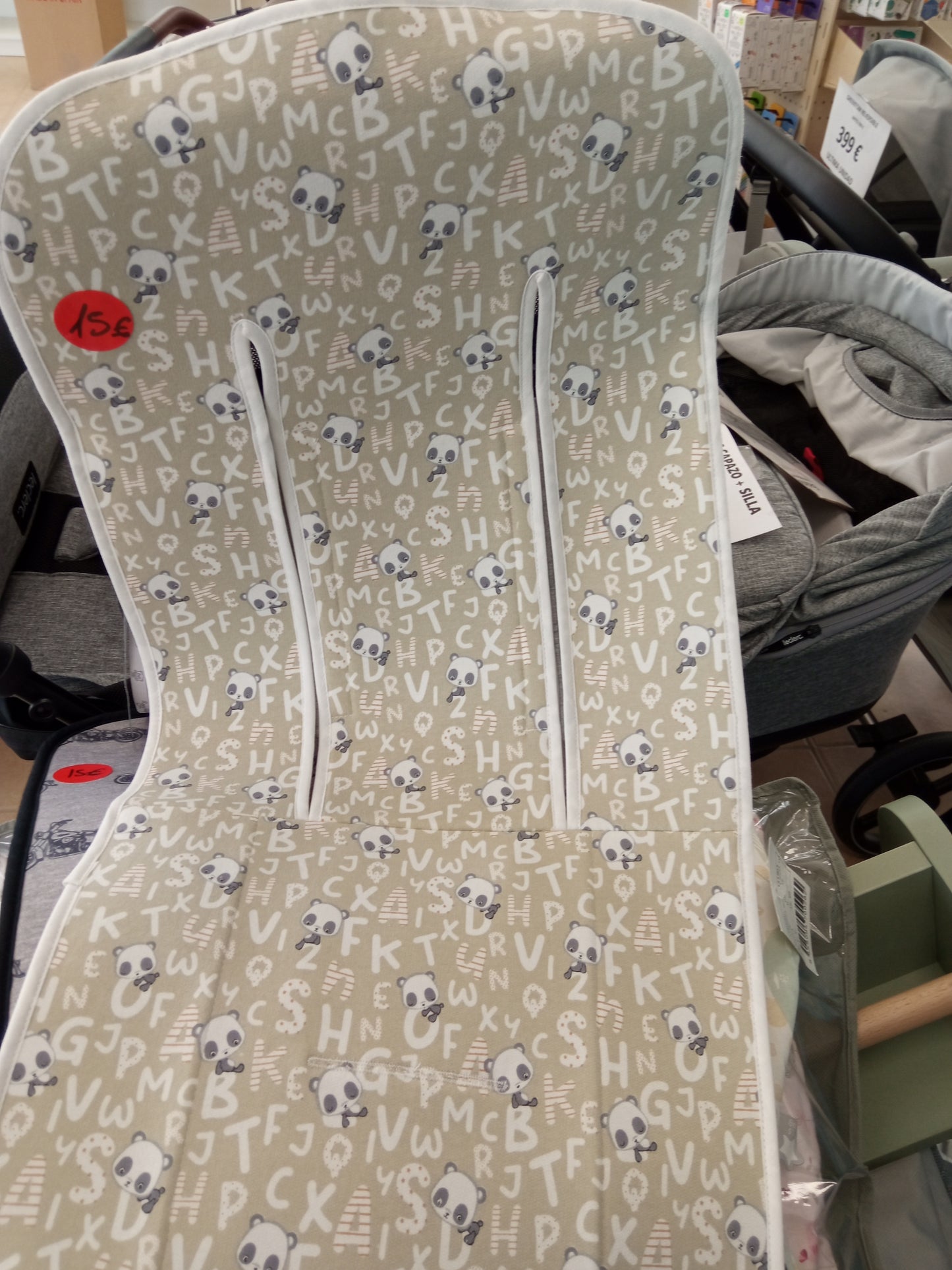 Colchoneta Letras Beige - Rosy Fuentes