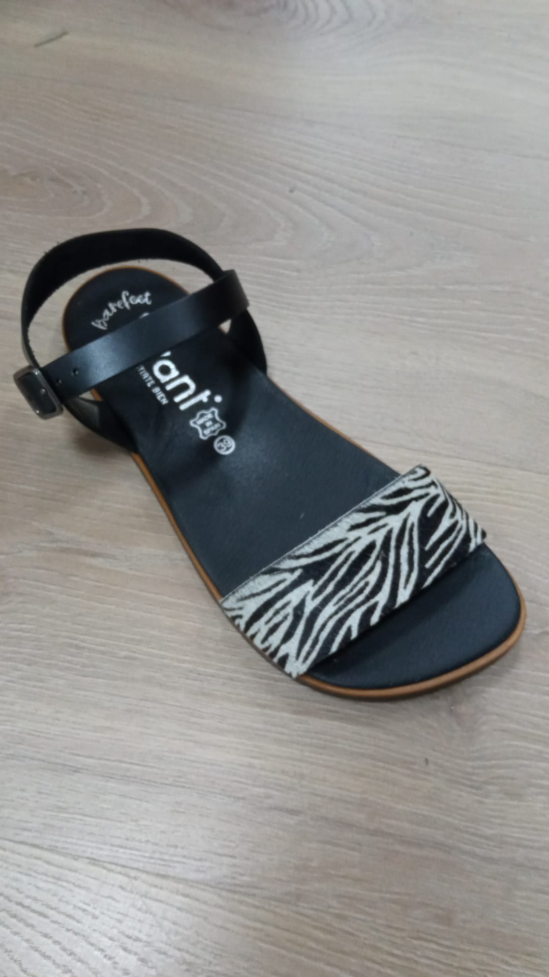 Arcilla Leo/Vaquera Negra - Vivant