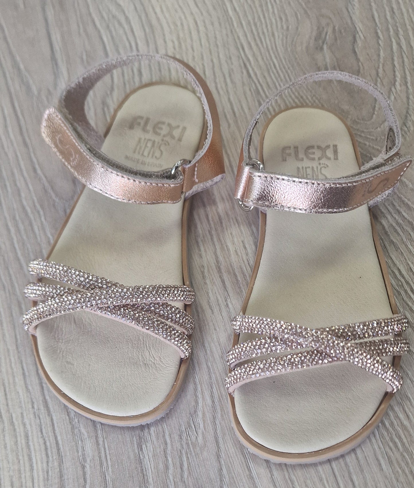 Sandalia Pearl Caprone Nude – Flexi Nens